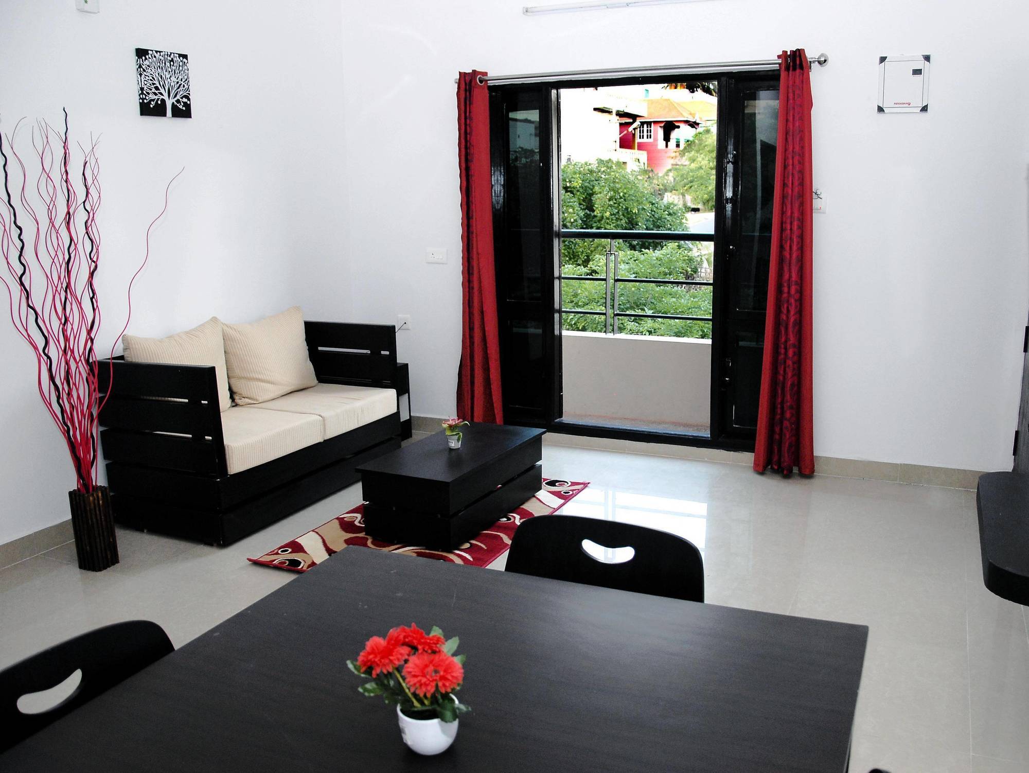 Varsha Enclave Serviced Apartment Mysore Eksteriør billede